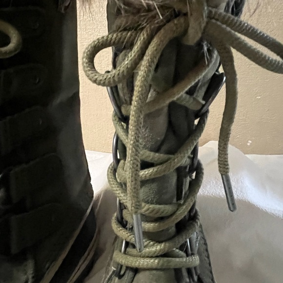 Sorel Joan of Arctic Boots - Picture 10 of 14